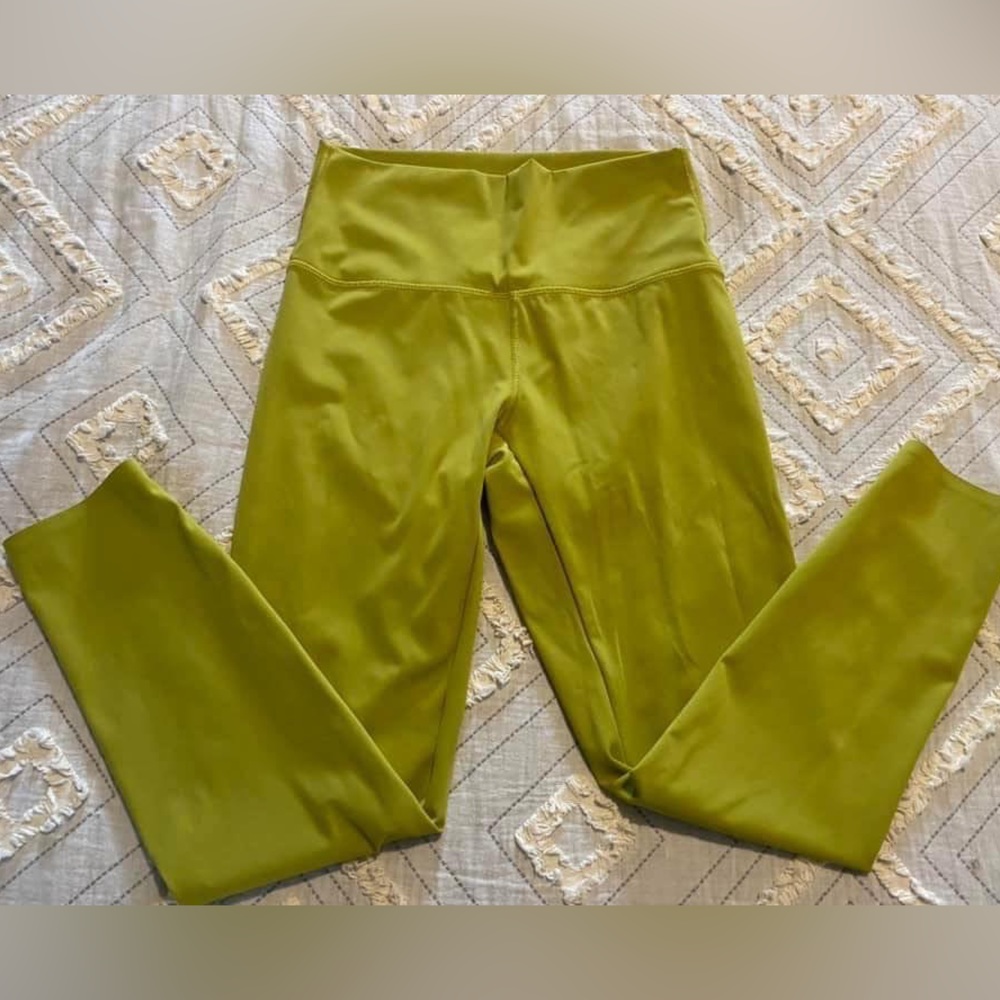 ZYIA pistachio luxe
